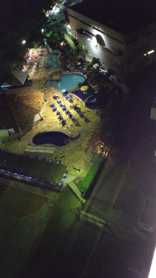 Hotel Golden Dolphin Resort - Flat No Decimo Andar Quarto Com Varanda Caldas Novas Exterior foto